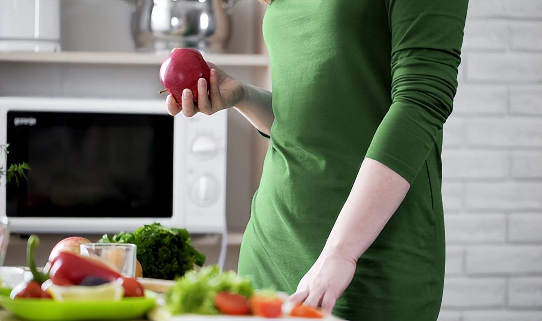 血糖升高會(huì)出現(xiàn)哪些癥狀？如何調(diào)節(jié)我們的血糖？